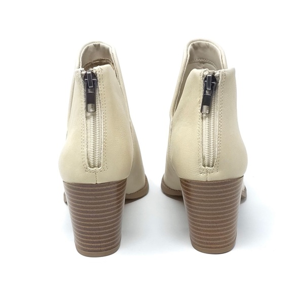 Sun + Stone Ankle Boots Eliza Ecru Faux Leather Almond Toe - Picture 4 of 11